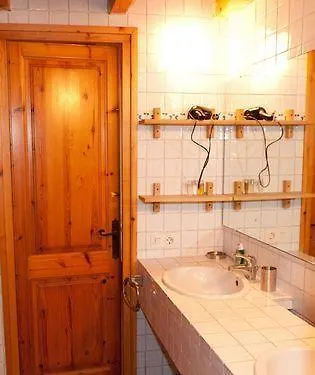 Can Baio Villa Serinya Farm stay Serina